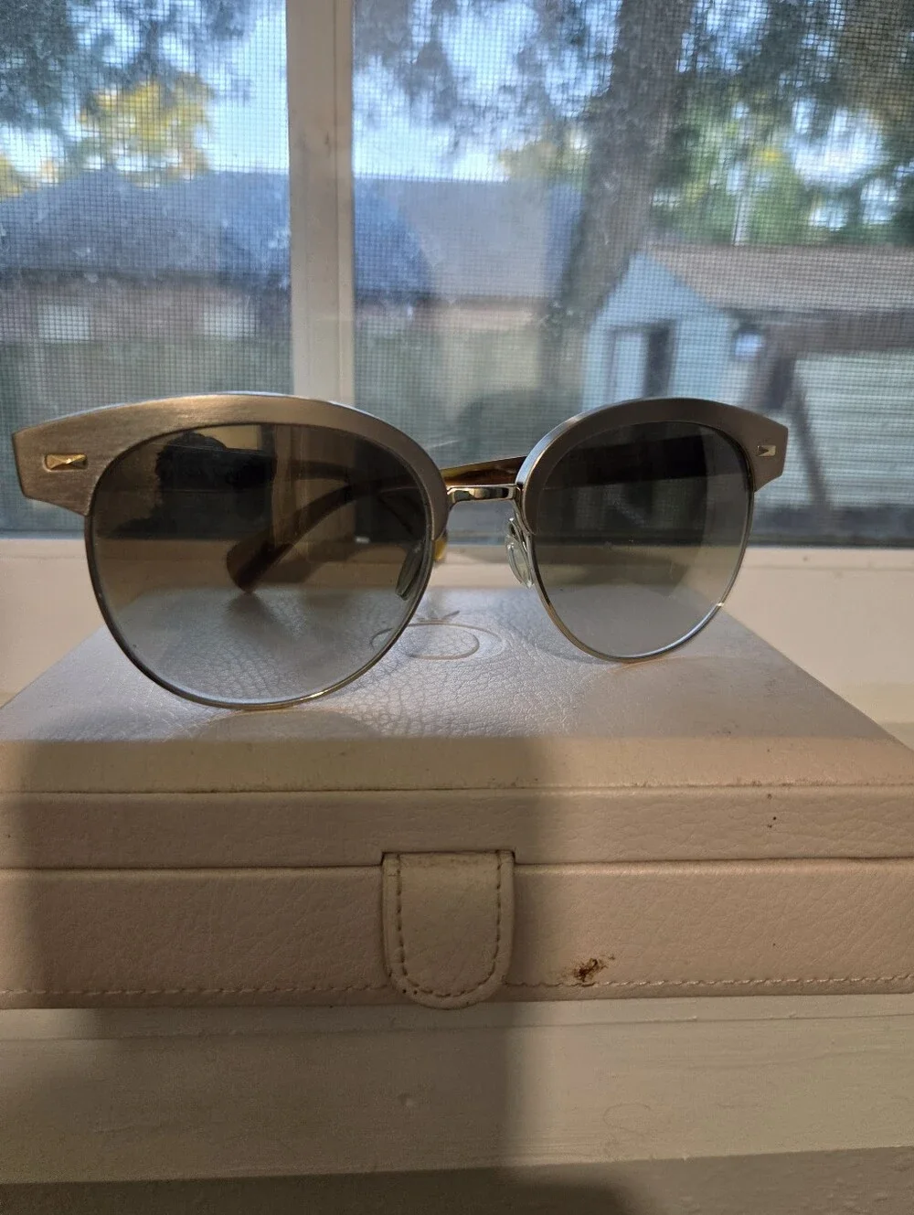 Oliver PEOPLES OV1467  Cat-Eye Women's Sunglasses in Gold